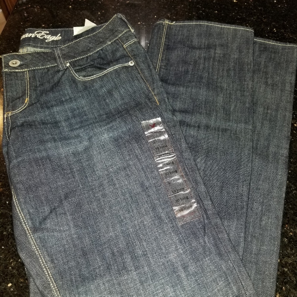 *SOLD*American eagle Jean's